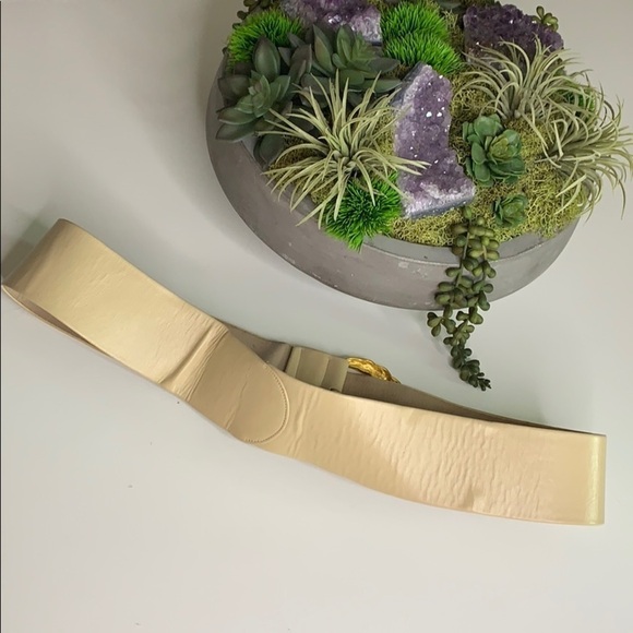 Vintage Wide Leather Cream Belt with circle weave Gold buckle - Picture 5 of 8